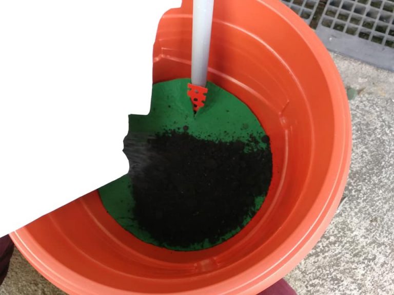 Buat Sendiri "Self Watering Pot" Dari Bakul RM 2.10, Mudah ...