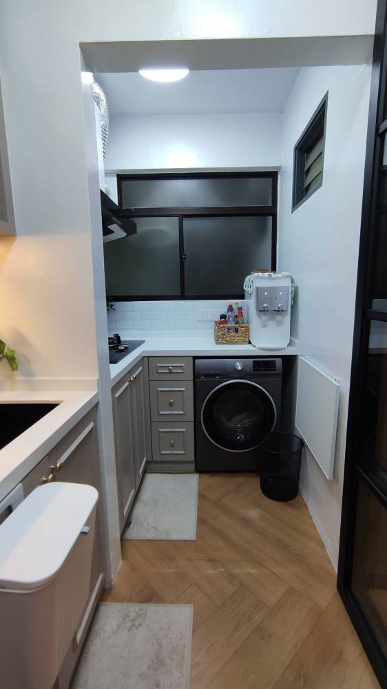 Transformasi Rumah Flat 650 Kaki Persegi, Dekorasi Simple Tampak Elegan & ‘Cozy’!