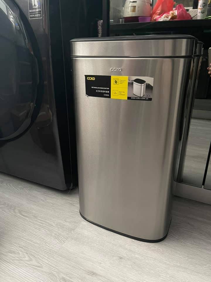 Bekas Sarang Telur Letak Dalam Tong Sampah, Dapat Serap Air & Bau Busuk!