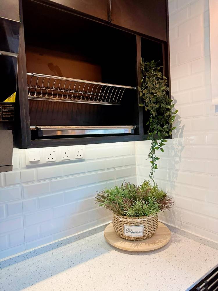 Tip Jadikan Kabinet Dapur Nampak Lebih Menarik & Paling Penting Praktikal! 9 Tip Jadikan Kabinet Dapur Nampak Lebih Menarik & Paling Penting Praktikal!