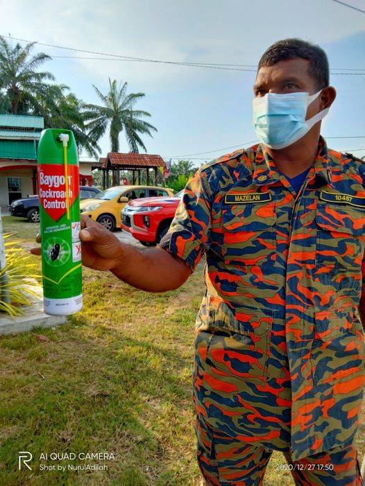 Pegawai Bomba Pesan Simpan Semburan Racun BAYGON Di Rumah, Berkesan Halau Ular!