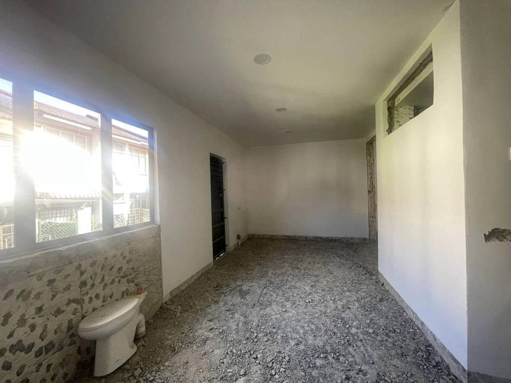 ‘Feature Wall’ Rona Hijau Cantik, Serlahkan Dapur Kecil ‘Vibe Cafe’