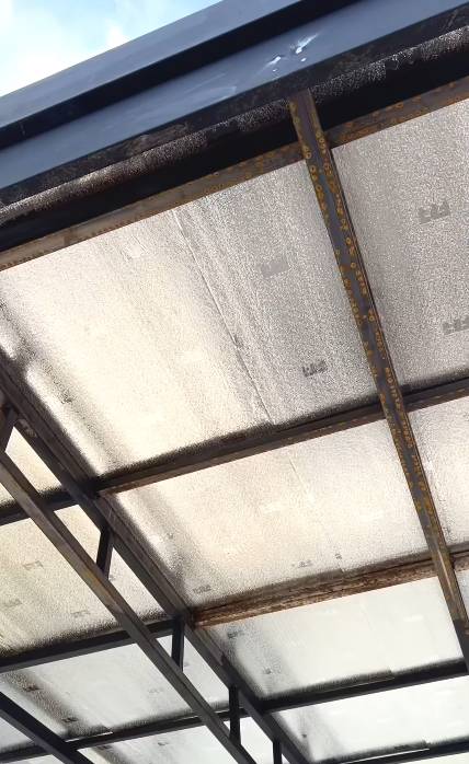 Idea ‘LOUVERS SHELTER’ Berkonsep Inside Out, Ruang Santai Di Laman Rumah