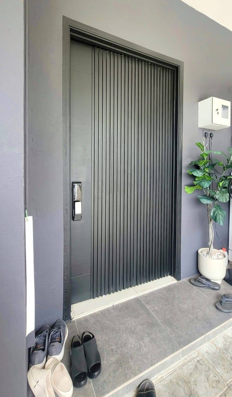 Berseri Pintu Rumah Nampak Mahal, Guna Fluted Wall & Kemasan Cat Matte Finished 12 Berseri Pintu Rumah Nampak Mahal, Guna Fluted Wall & Kemasan Cat Matte Finished
