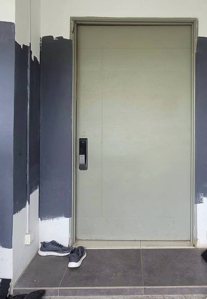 Berseri Pintu Rumah Nampak Mahal, Guna Fluted Wall & Kemasan Cat Matte Finished 9 Berseri Pintu Rumah Nampak Mahal, Guna Fluted Wall & Kemasan Cat Matte Finished