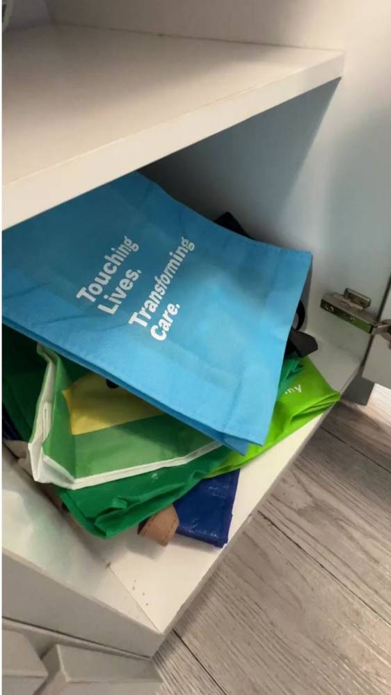 Cara Mudah Lipat ‘Non Woven Bag’, Elok Kemas Jimat Ruang!