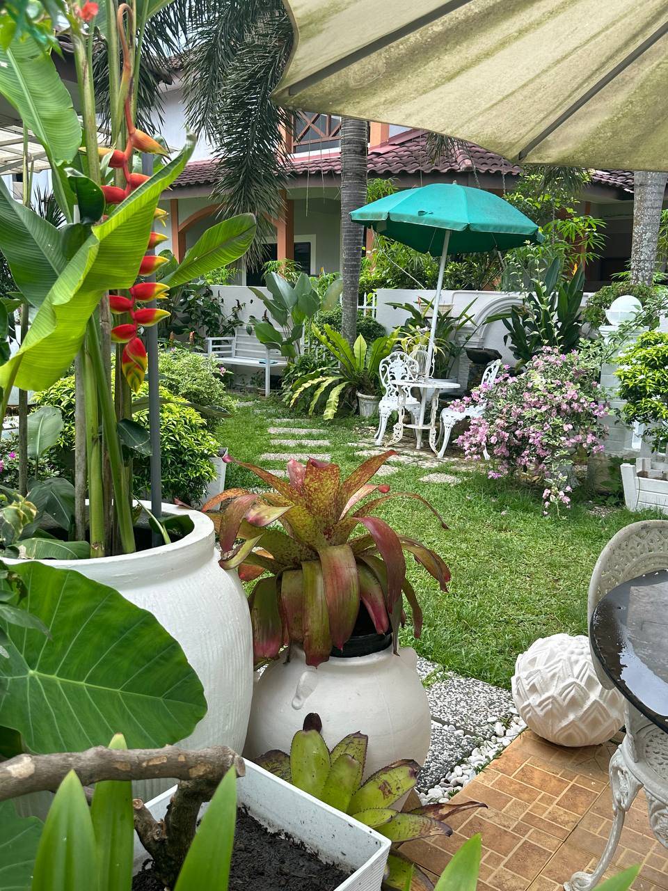 ‘Chenta Hati Garden’ Lambang Cinta Laman Rumah Berkonsep English Mix & Match