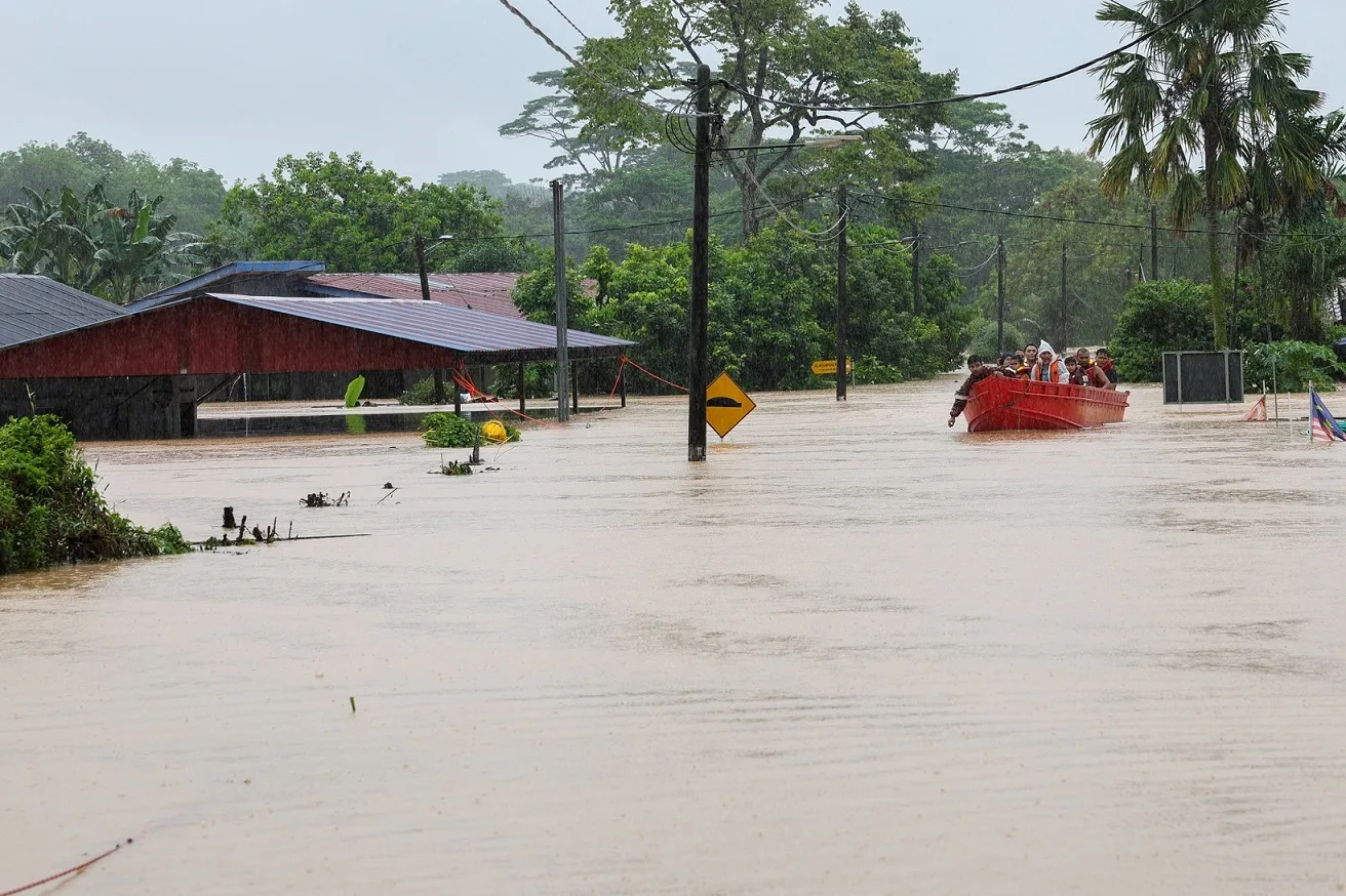 Elak RISIKO Terkena Renjatan Elektrik Ketika Bencana Banjir, Ini Tip Keselamatan Kena Tahu