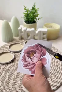 DIY Mudah Dekor Magnet Hiasan & Penyangkut Kunci Guna Tin Penutup Botol