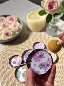 DIY Mudah Dekor Magnet Hiasan & Penyangkut Kunci Guna Tin Penutup Botol