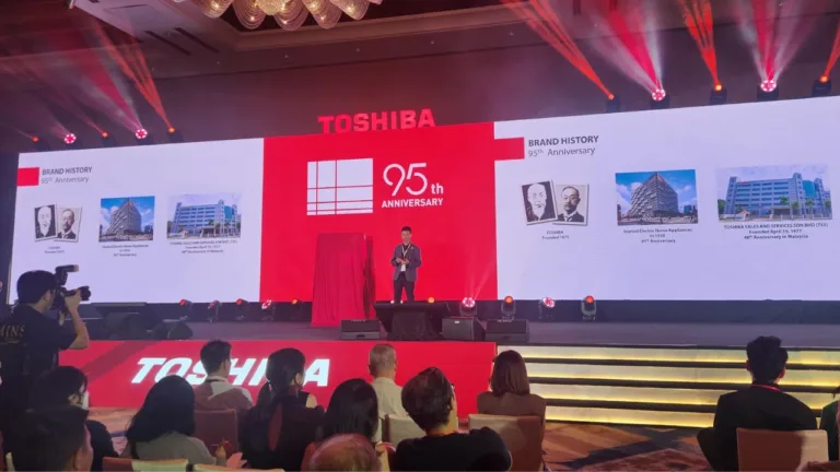Peti Sejuk Terbesar Asia Dari Toshiba, Simbol 95 Tahun Inovasi & Gaya