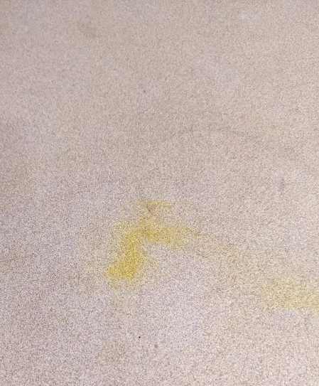 Kesan Kunyit Degil Pada Tabletop? Ini Cara Hilangkan Tanpa Rosakkan Permukaan
