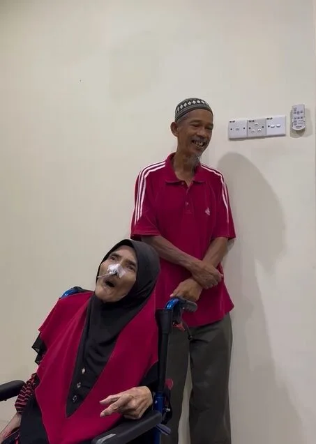 Caprice Hadiahkan Rumah Sewa, Buka Akaun Bank Untuk Pasangan Warga Emas Uzur