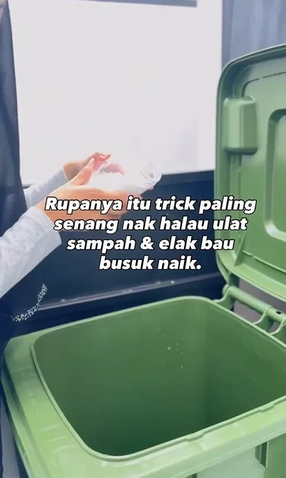 Tabur Garam & Baking Soda Dalam Tong Sampah: Tip Mudah Hilangkan Bau Busuk & Ulat Sampah!