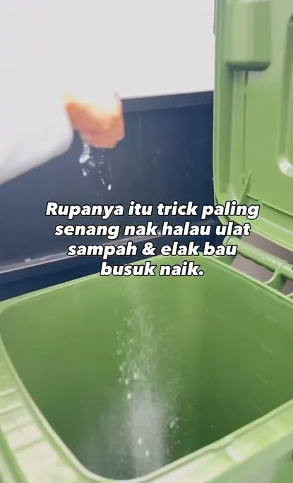 Tabur Garam & Baking Soda Dalam Tong Sampah: Tip Mudah Hilangkan Bau Busuk & Ulat Sampah!