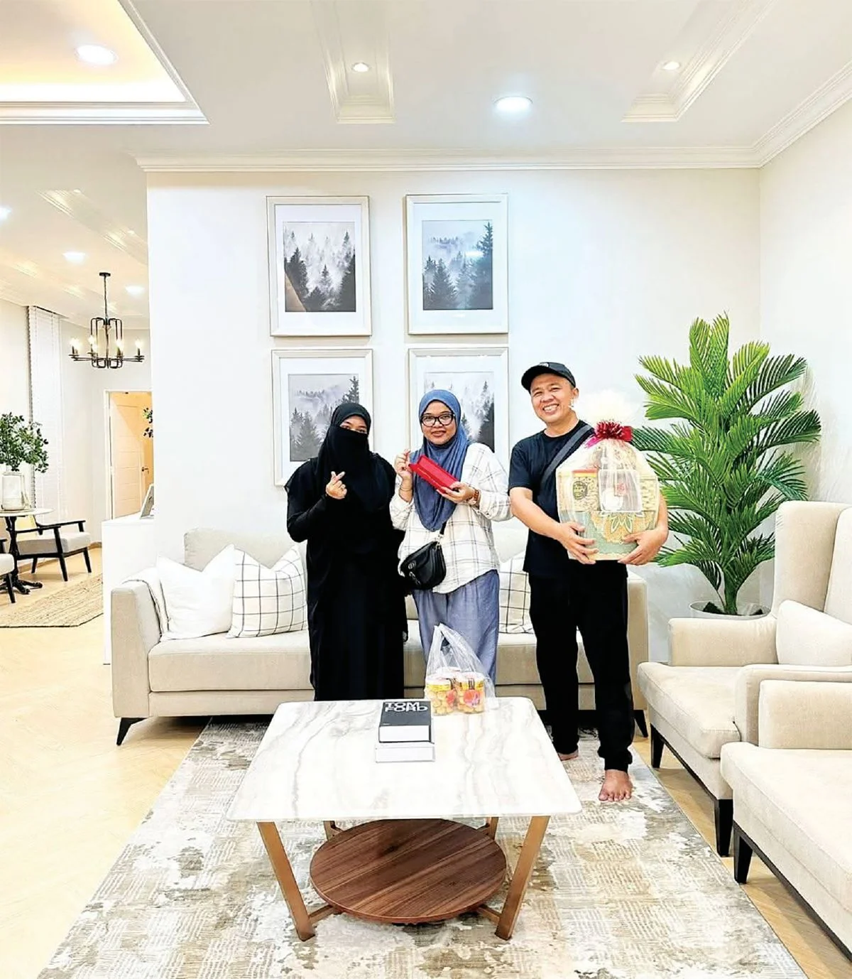 Rumah Putih Gaya ‘English Modern’ Di Klang Jadi Lambang Kasih Abadi Arwah Abang