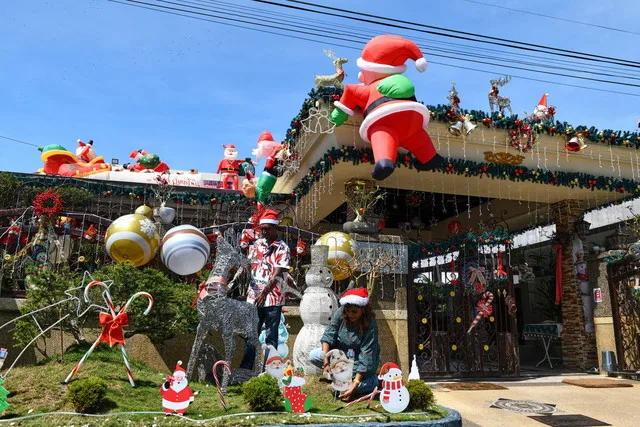 Suami Isteri Sanggup Berhabis RM25,000 Dekor Rumah & Salji Buatan, Kongsi Kegembiraan Sambut Krismas